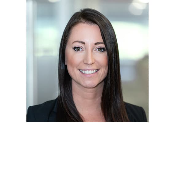 Executives/lyndsie_fibert_570_whitespace